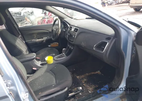 2012 Chrysler 200 Lx z USA, uszkodzony, nr VIN 1C3CCBABXCN169020